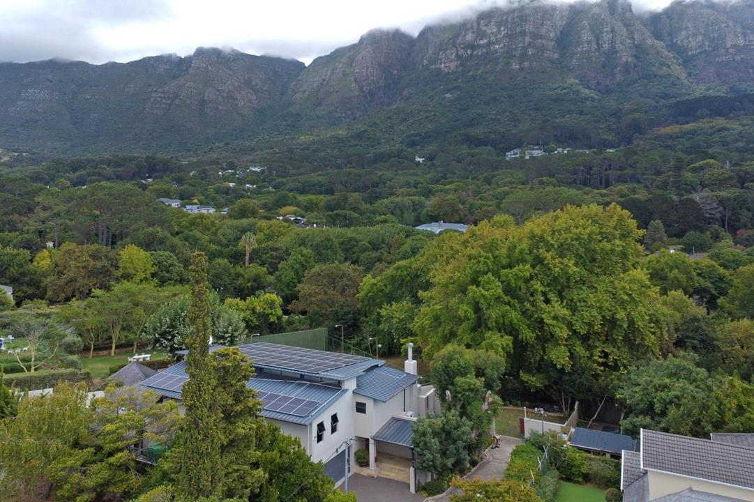 Listing number: P24-115682885, Image number: 1, Countryside living in Bishopscourt