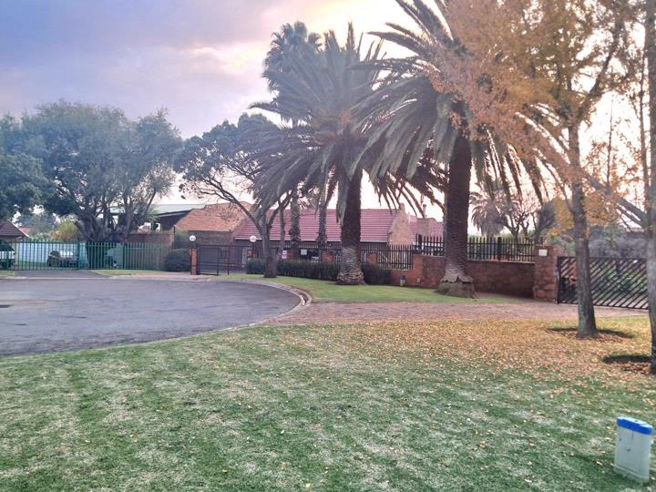 4 Bedroom House for sale in Witfield - 20 Heuning Street - P24-117294648