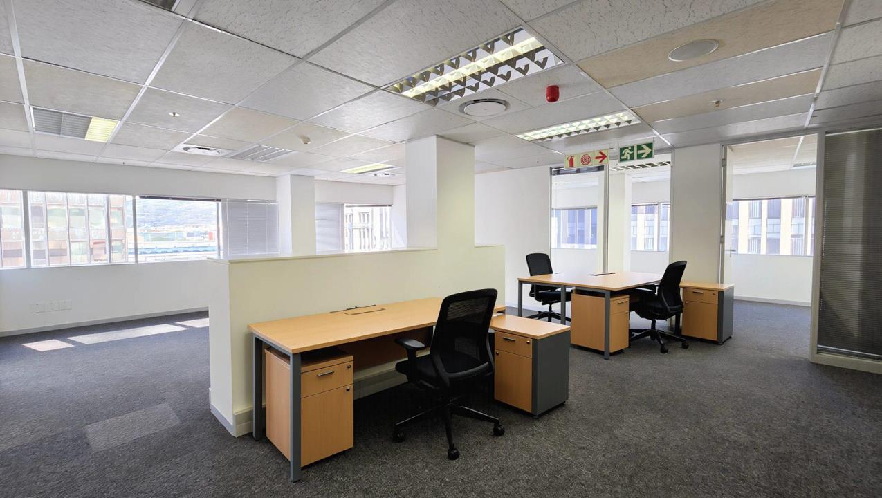 Listing number: P24-117642814, Image number: 1, Office to let at 8 Riebeek Street in Cape Town CBD.