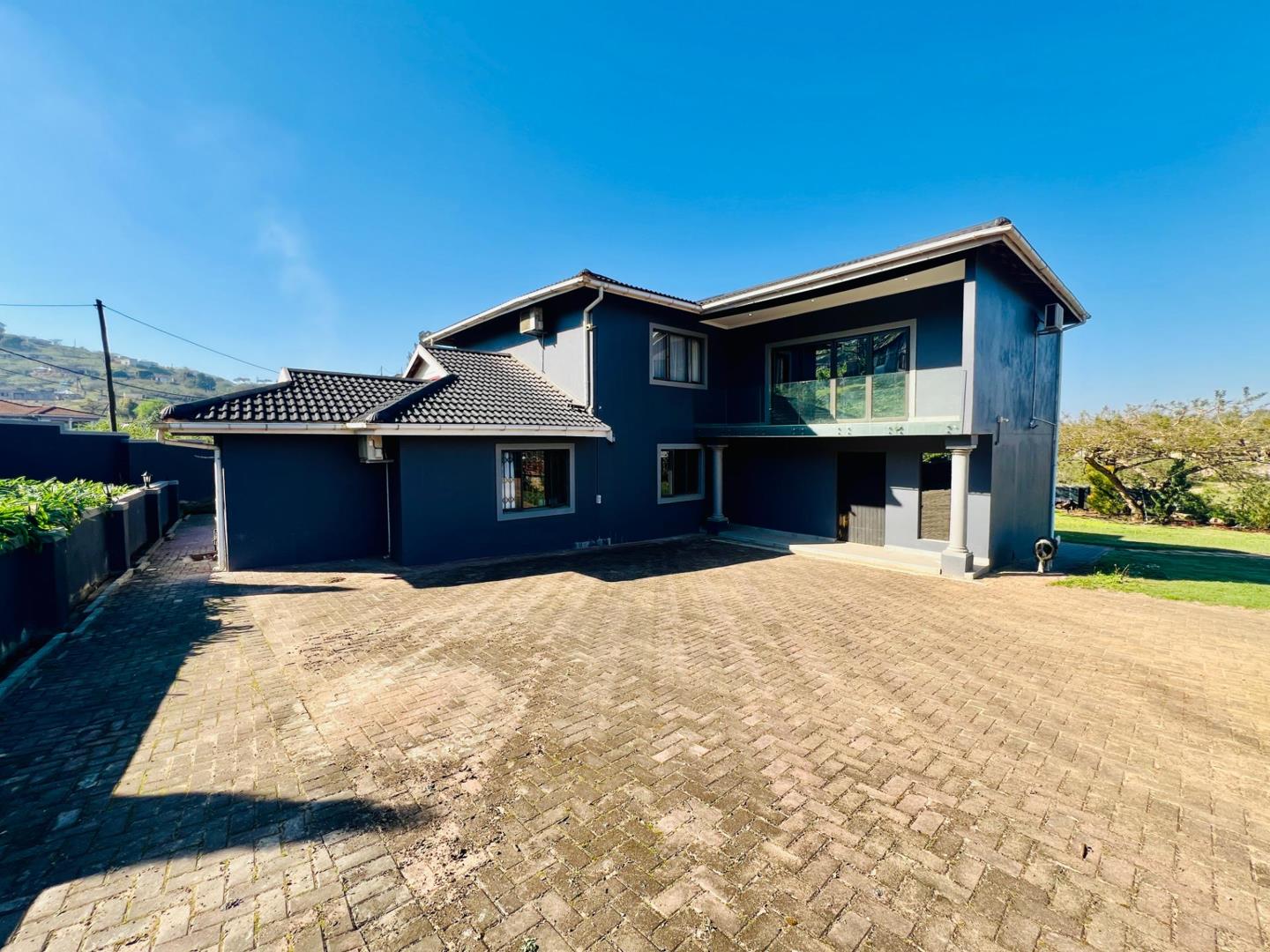 5 Bedroom House for sale in Inanda Congo - P24-117295567