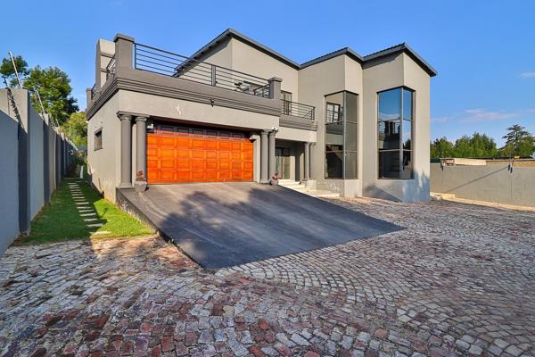 Non-Distressed Auction Opportunity - Elegance with Breathtaking Views in Ohenimuri!!!!
Bidding to Start From R2 700 000. 
Live Auction ...