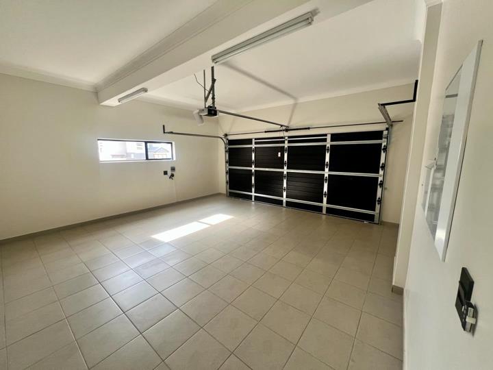 Listing number: P24-117260925, Image number: 2