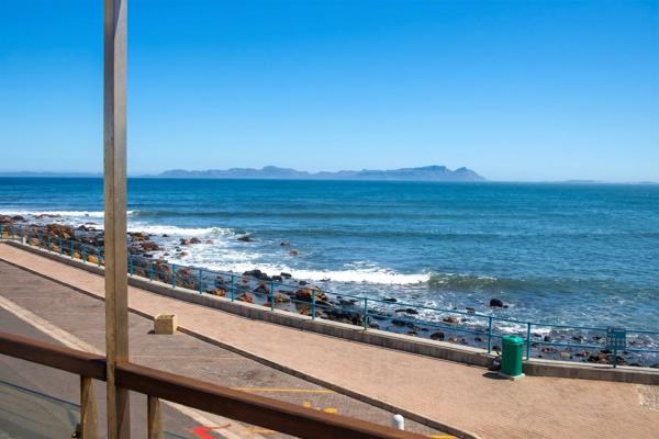 Beachfront property with development opportunities on Bikini Beach.

Bordering Beach ...
