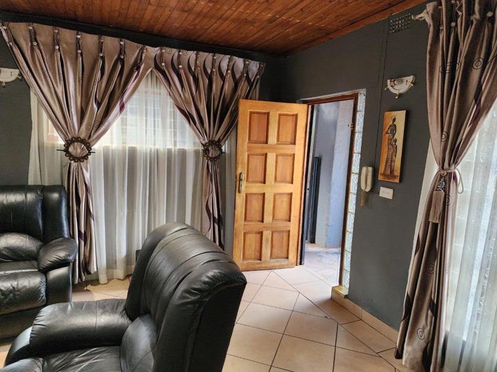 4 Bedroom House for sale in Lindhaven - 7 Deodar Street - P24-117308006