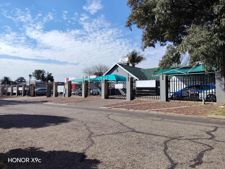 Commercial property for sale in Libradene - 224 Rondebult Rd - P24 ...