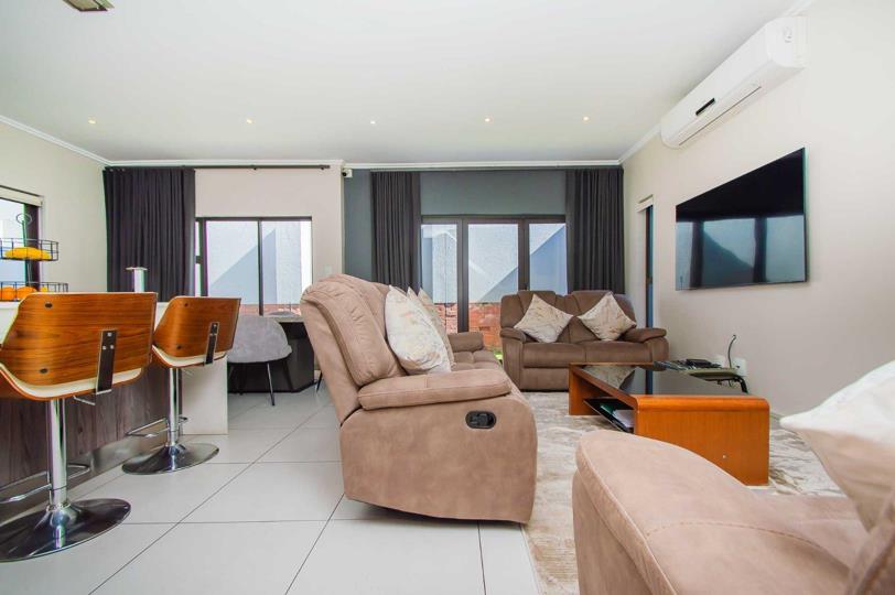 Listing number: P24-117311547, Image number: 2