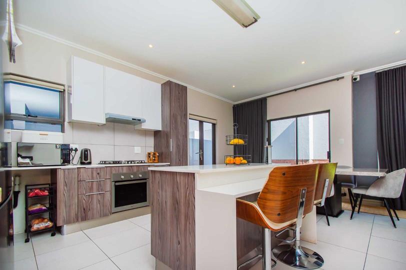 Listing number: P24-117311547, Image number: 3