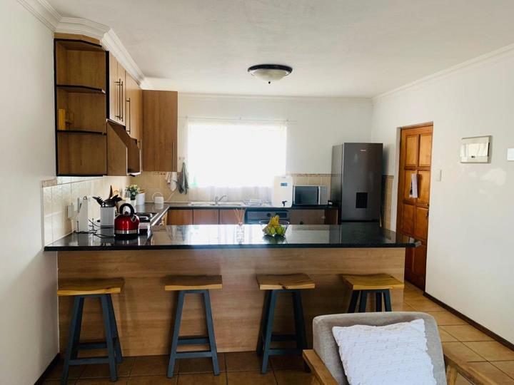 Listing number: P24-117314994, Image number: 2