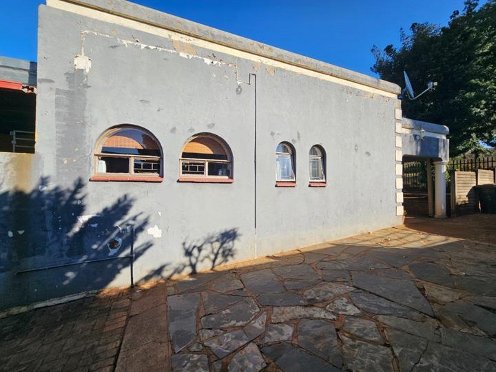 Listing number: P24-117316902, Image number: 2