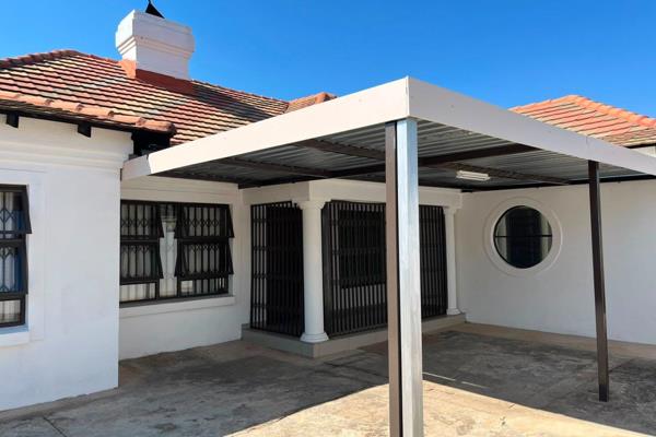 Nestled in Masada, Bronkhorstspruit, this generous family home offers a warm, welcoming flow from the tiled living spaces to the open ...