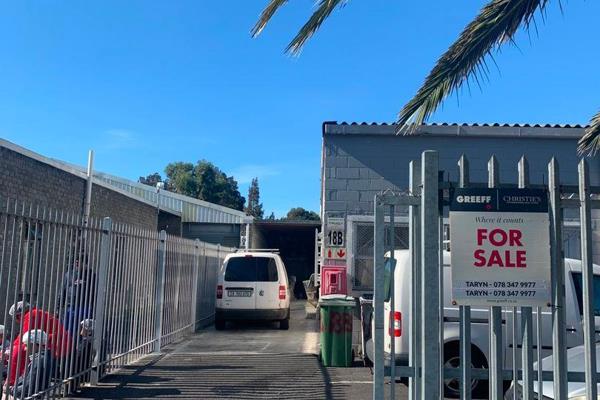 A rare chance to secure one of the larger units in the ever-popular Fish Eagle Park industrial complex — right in the heart of the ...