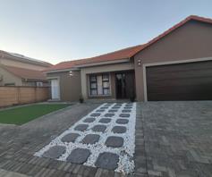 House for sale in Waterkloof East