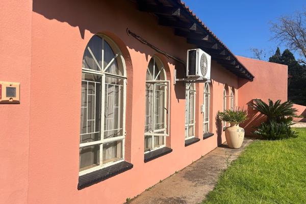 3 Bedroom House for sale in Arcon Park - P24-117321265