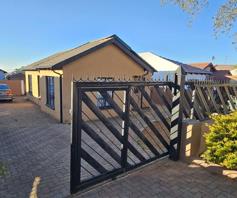 House for sale in Lotus Gardens
