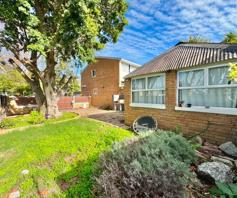 Apartment / Flat for sale in Kenilworth