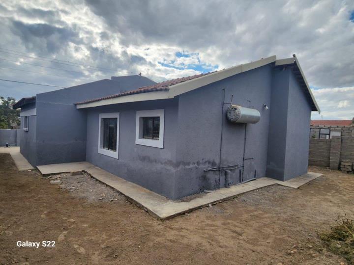 3 Bedroom House to rent in Seshego 9E - P24-116598228