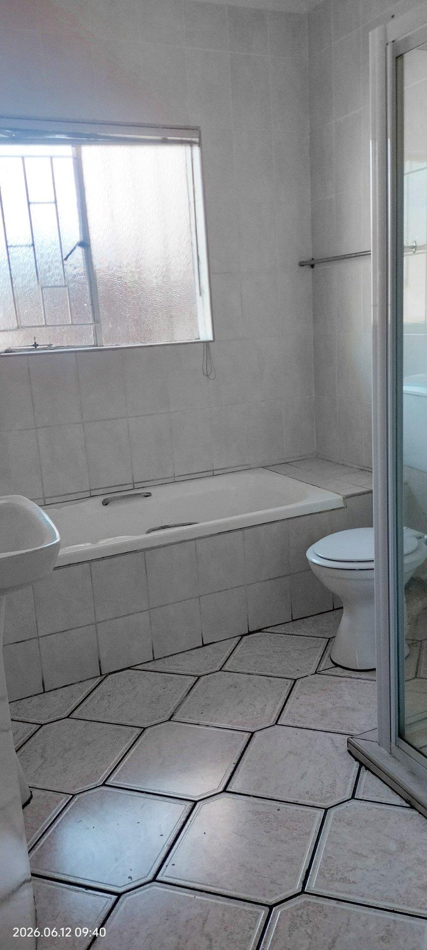 2 Bedroom Townhouse to Rent in Reyno Ridge