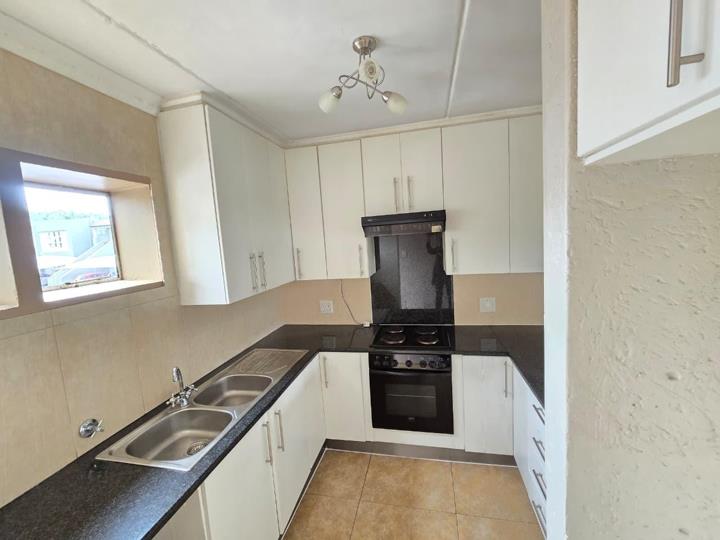 Listing number: P24-117330175, Image number: 2
