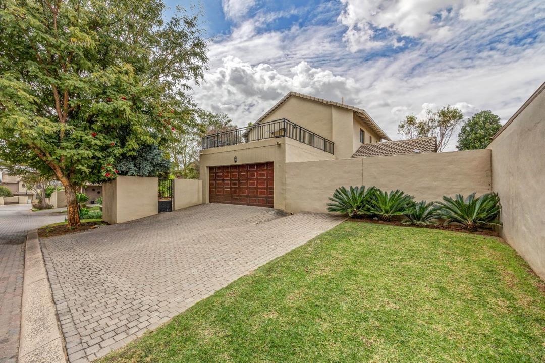2 Bedroom House for sale in Craigavon - Cedar Crest, 6 Jacaranda Street - Sandton