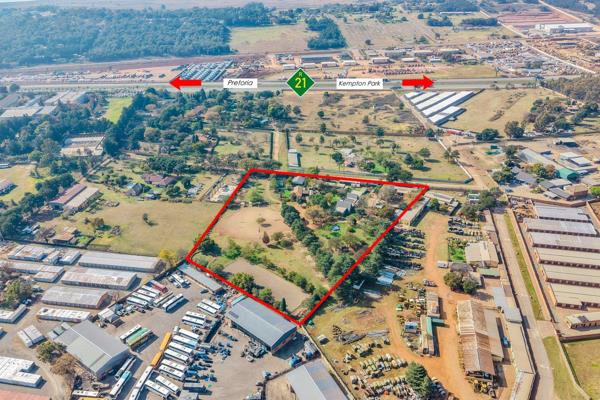 Located in an emerging industrial area
Close to the R21 Highway with easy access to ...