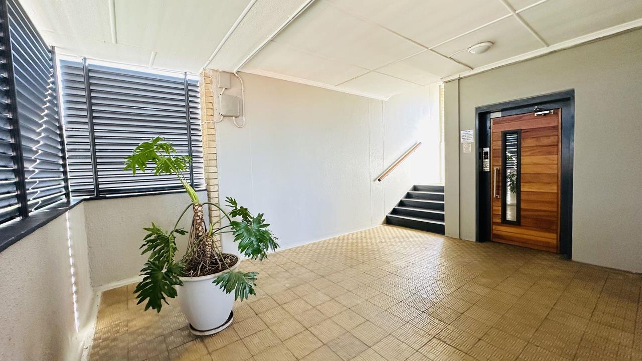 Listing number: P24-117446851, Image number: 1, Image