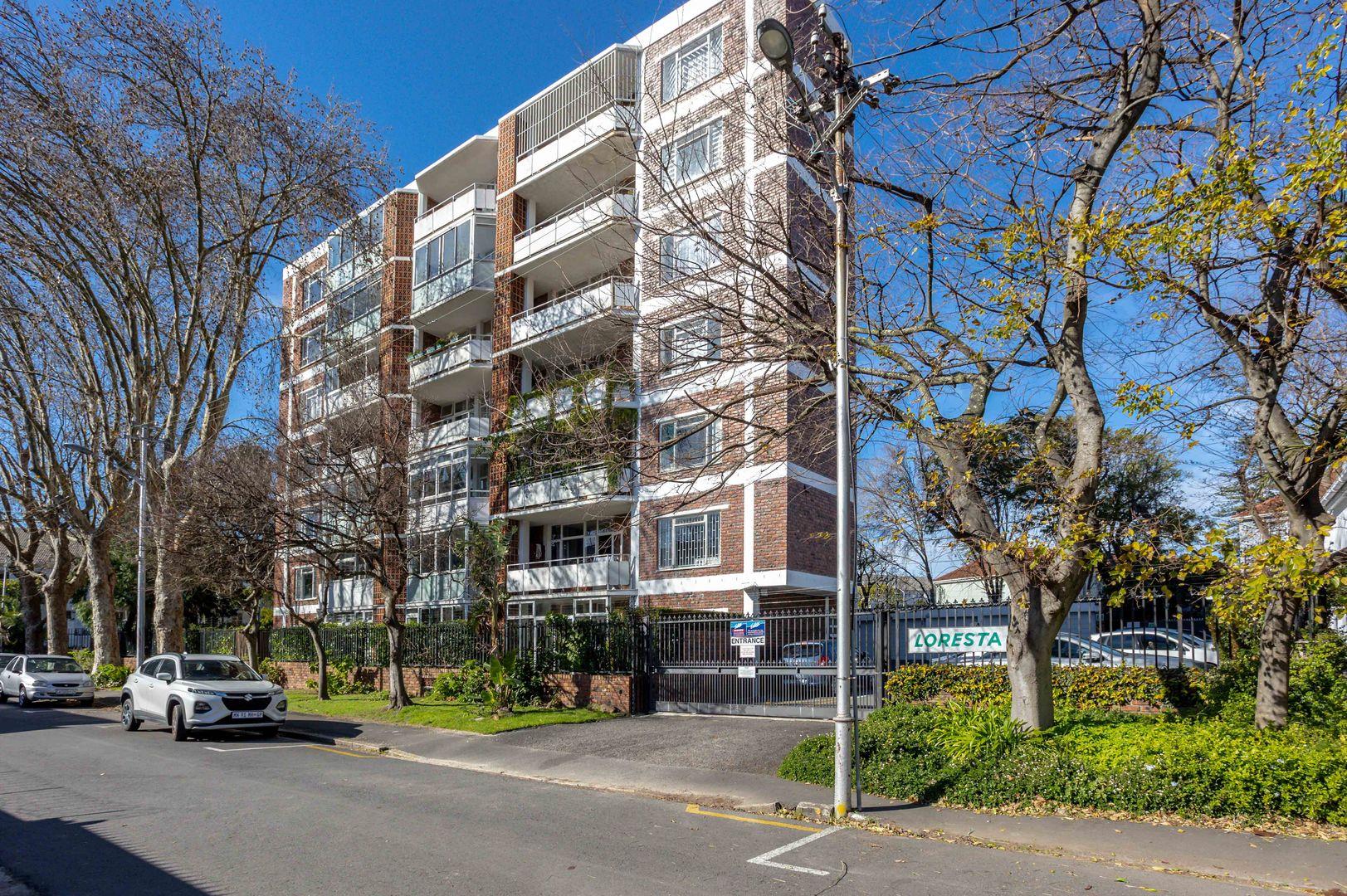 2 Bedroom Apartment / flat for sale in Rondebosch - P24-117340374