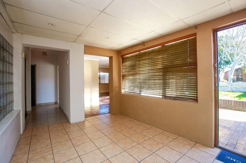 Listing number: P24-117341757, Image number: 3