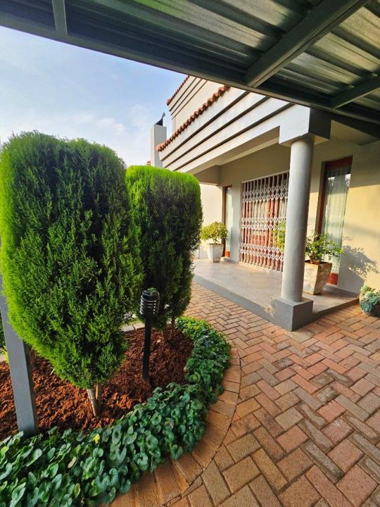 Listing number: P24-117341763, Image number: 3