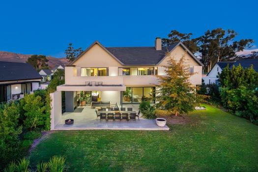 4 Bedroom House for sale in Pearl Valley Golf & Country Estate