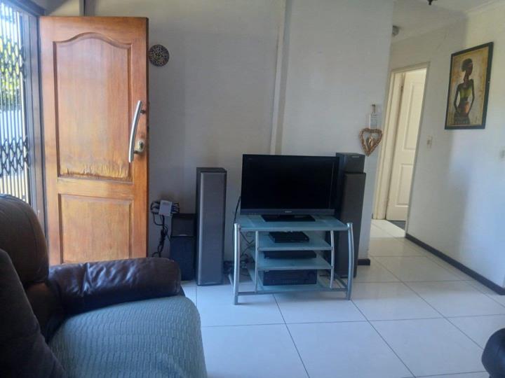 Listing number: P24-117344841, Image number: 2