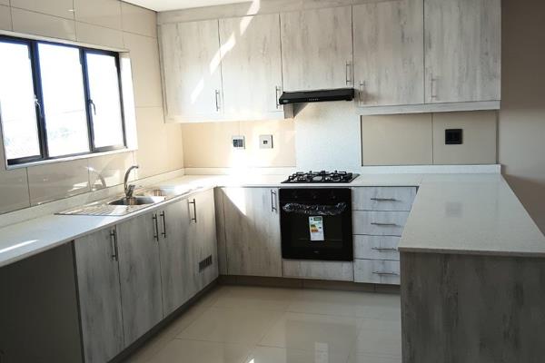 . This 3 bedroom townhouse is for professionals 
. all three bedroom with built in cupboards 
. It has 2 bathrooms and 3 toilets
. ...