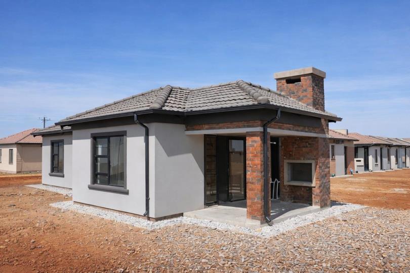 Listing number: P24-117371390, Image number: 2