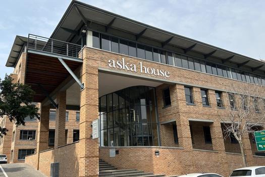 Commercial Property to rent in Newlands