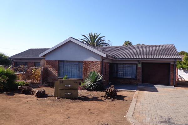 Discover the perfect family home in the desirable Ivy Park area of Polokwane, Limpopo. This charming single-storey residence boasts a ...