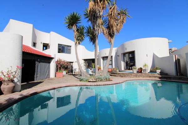 Escape to your perfect holiday sanctuary in St Francis Bay, available during our most sought-after coastal season. This beautiful ...