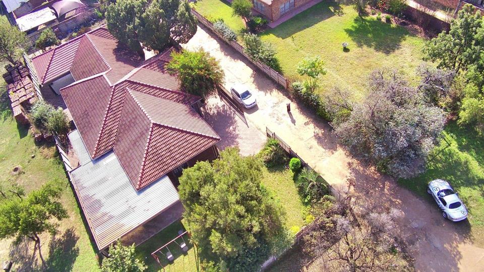5 Bedroom House for sale in Modimolle - P24-117349272