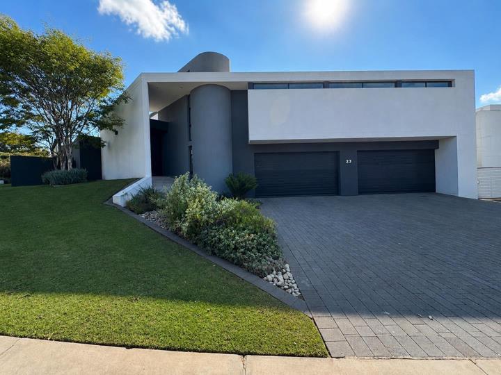 Listing number: P24-117349445, Image number: 2