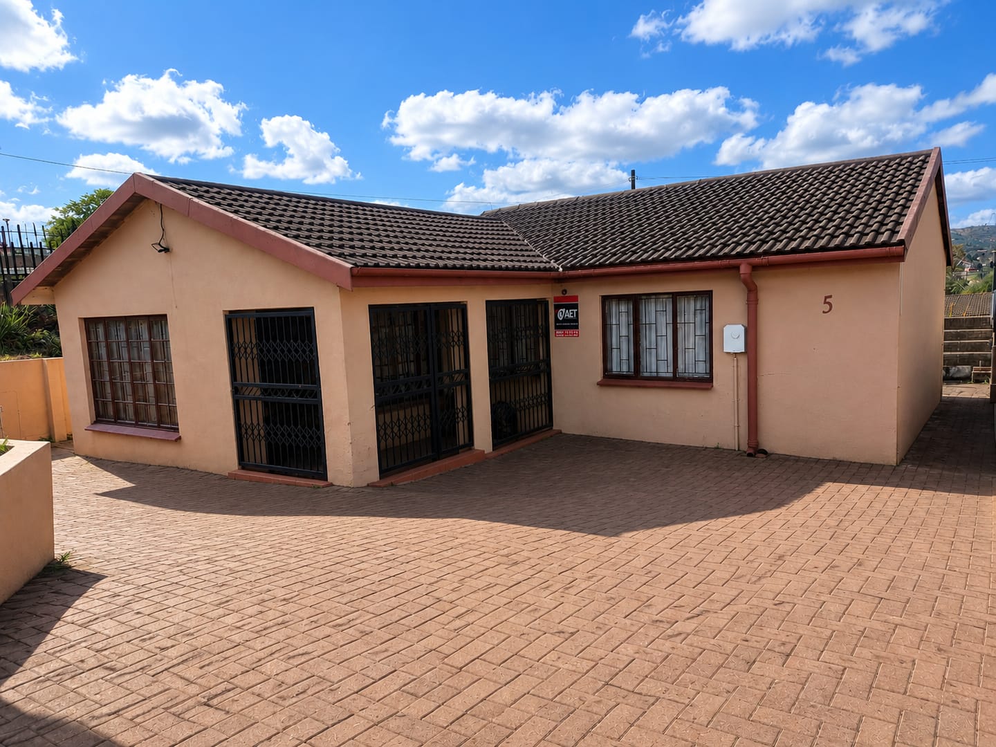 3 Bedroom House for sale in Copesville - P24-117350475