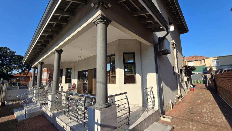 Commercial property for sale in Glenwood - 274/1984 Ss Clark Road No 63 ...
