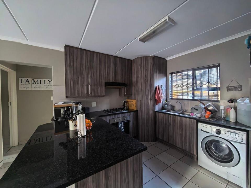 Listing number: P24-117356429, Image number: 1, Image