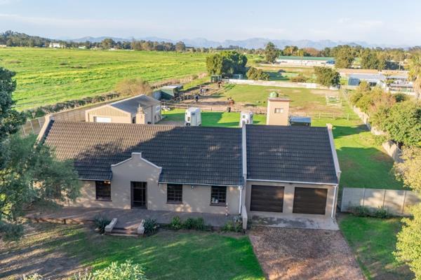 Big things happening in Joostenbergvlakte . Don`t miss out on this amazing opportunity to buy this prime piece of land!! 
Welcome to ...