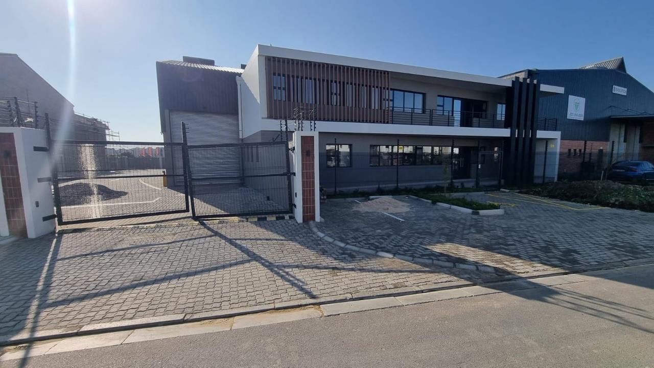 Listing number: P24-117357353, Image number: 1