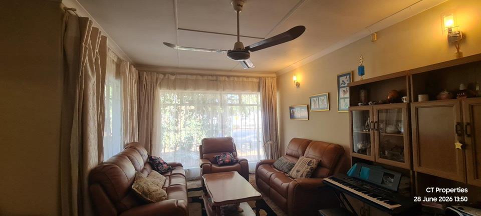 Listing number: P24-117195611, Image number: 2