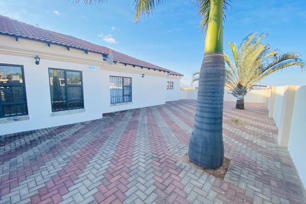 This charming 4-bedroom home in Kwena Moloto offers the perfect blend of comfort, space, and modern living, ideal for families seeking ...