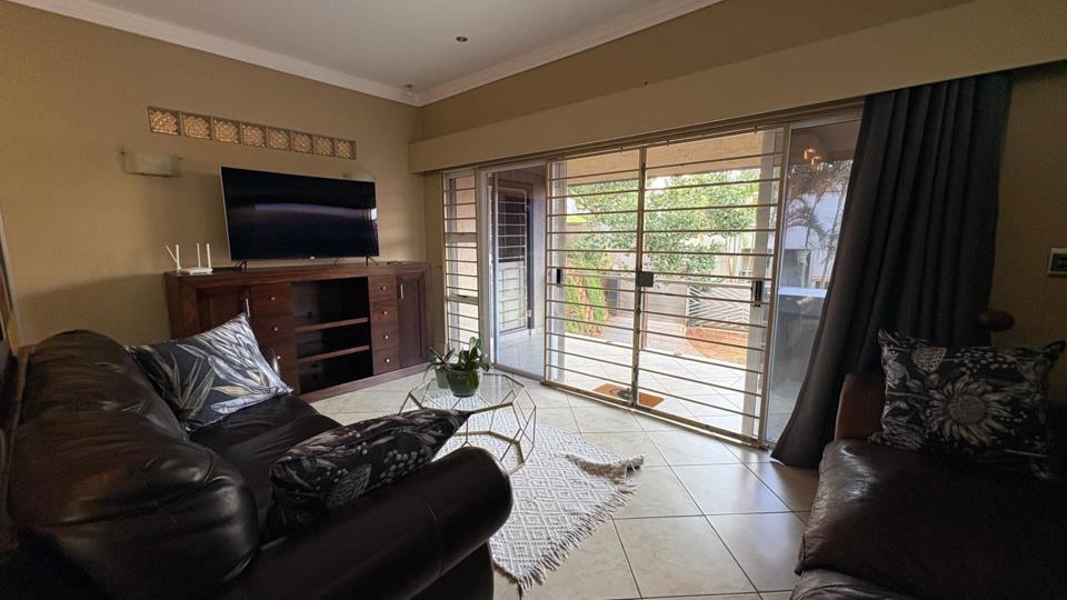 Listing number: P24-117361061, Image number: 2