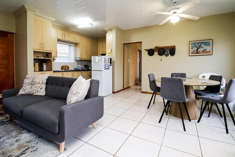 Listing number: P24-117364585, Image number: 2
