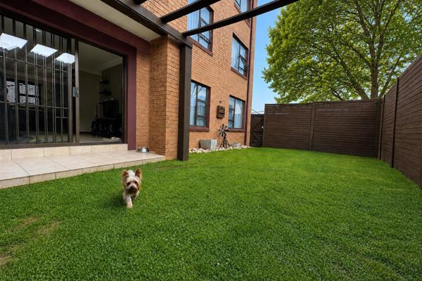 Ground floor. Pet friendly. Huge private garden. Modern finishes. These are features that are becoming increasingly difficult to find - ...