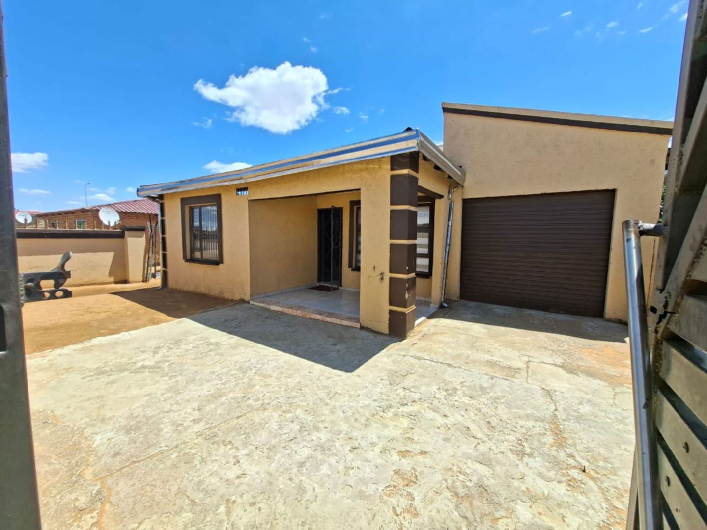 3 Bedroom House for sale in Bronville - P24-114846072