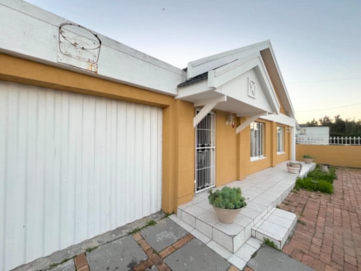 Listing number: P24-117370819, Image number: 2