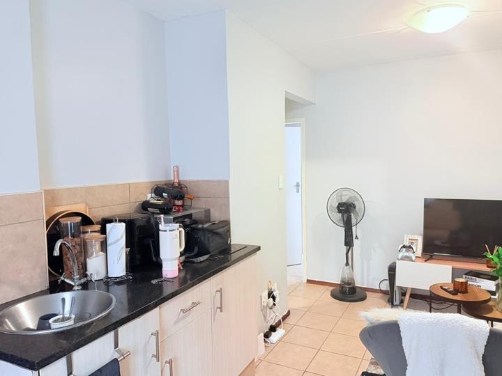 Listing number: P24-117371304, Image number: 3